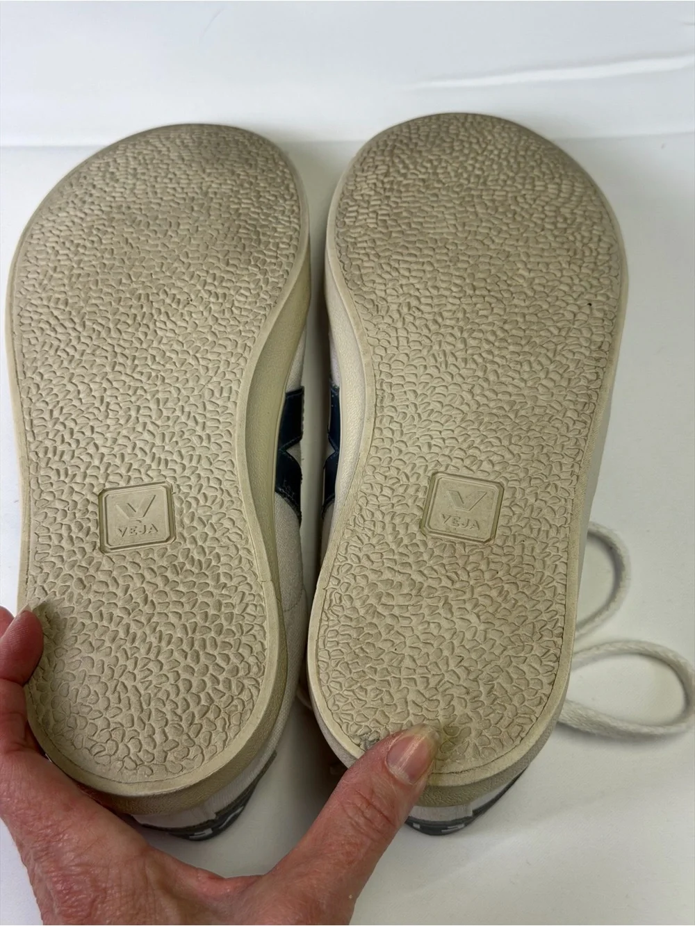 Veja low top